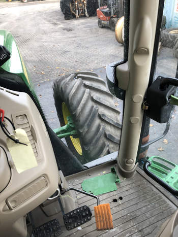 salg af John Deere 6140 R traktor