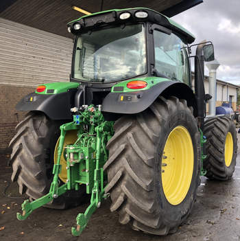 salg af John Deere 6140 R traktor