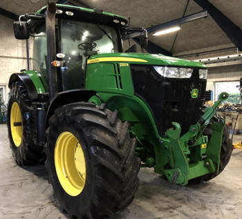 salg af John Deere 7230 R traktor
