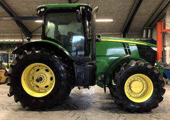 salg af John Deere 7230 R traktor