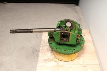 salg af John Deere 7230 R LEFT Front axle final drive