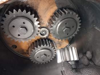 salg af Endandtrieb Vorderachse John Deere 7230 R LINKS