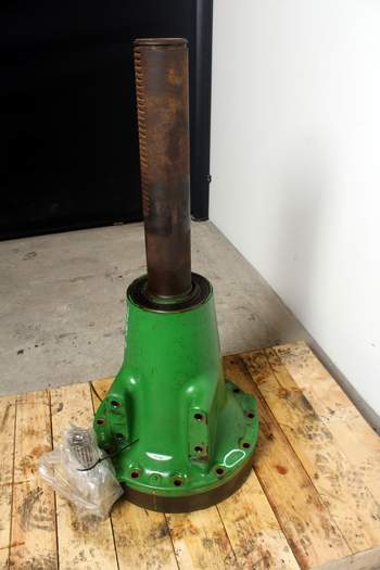 salg af John Deere 7230 R RIGHT Rear Axle