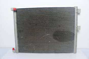 salg af John Deere 6195 R  Condenser