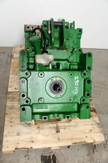 salg af John Deere 6195 R  PTO