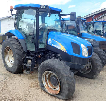 salg af New Holland T6010 tractor