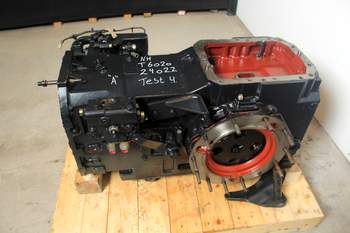 salg af New Holland T6020  Rear Transmission