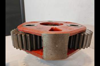 salg af  8160 RIGHT Rear axle planetary gear