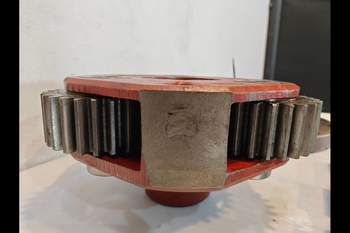 salg af  8160 RIGHT Rear axle planetary gear