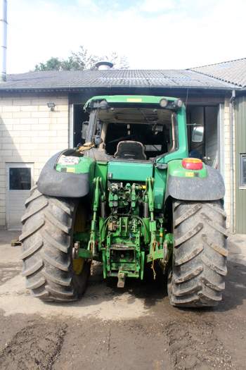 salg af John Deere 6920 traktor