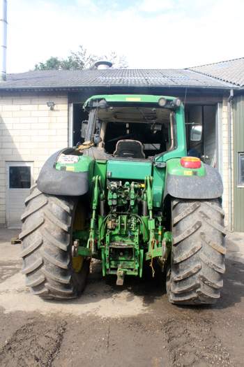 salg af John Deere 6920 traktor