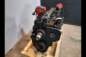 salg af Case Magnum MX230  Engine