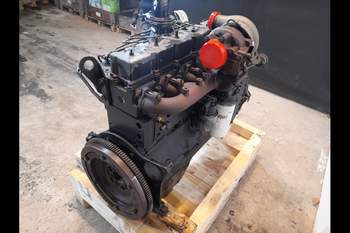 salg af Case Magnum MX230  Engine