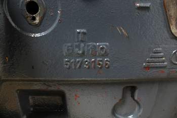 salg af Ford 8160  Rear Transmission