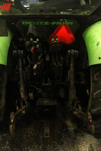 salg af Deutz-Fahr Agrotron 150.7 traktor
