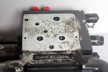 salg af Valtra T203  Remote control valve