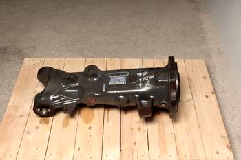 salg af Massey Ferguson 7726 RIGHT Front axle house