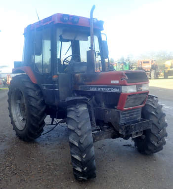 salg af Case 795 XLA traktor