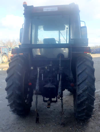 salg af Case 795 XLA traktor