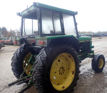 salg af John Deere 3140 traktor