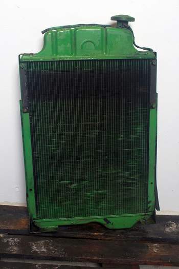 salg af Vatten Kylare John Deere 3140 