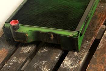 salg af John Deere 3140  Water Radiator