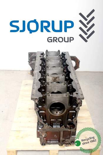 Komatsu WA480-6  Engine Block