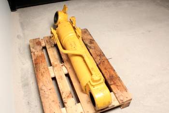 salg af Komatsu WA480-6  Hydraulic Cylinder