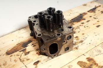 salg af Komatsu WA480-6  Cylinder head