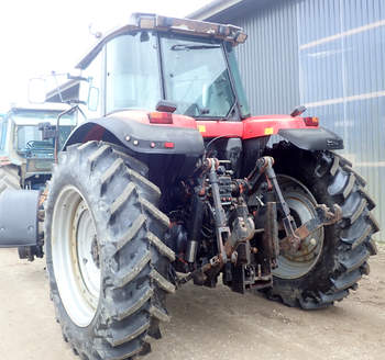 salg af Massey Ferguson 8240 traktor