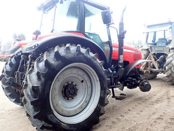 salg af Massey Ferguson 8240 tractor