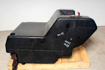 salg af Kraftstofftank Massey Ferguson 8240 