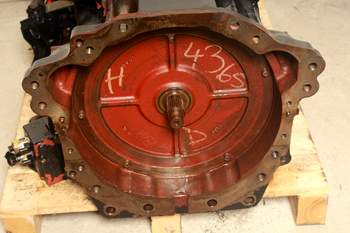 salg af Gearkasse Massey Ferguson 8240