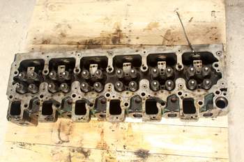 salg af Volvo L90 G  Cylinder head