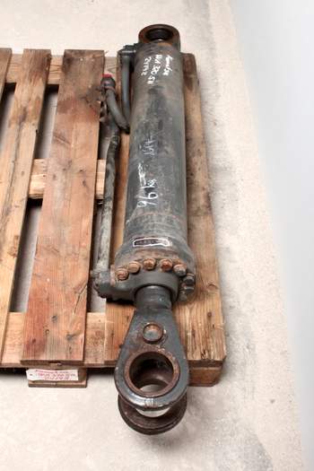 salg af Hydraulisk Cylinder Komatsu WA320-5H 