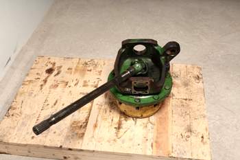 salg af John Deere 6150 R RIGHT Front axle final drive