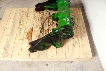 salg af John Deere 6150 R  Hydraulic lift