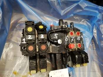 salg af Deutz-Fahr TTV1130  Remote control valve