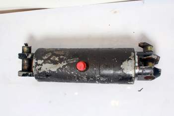 salg af Deutz-Fahr TTV1130 RIGHT Lift Cylinder