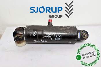 Deutz-Fahr TTV1130 RIGHT Lift Cylinder