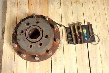 salg af Massey Ferguson 7618 RIGHT Rear wheelhub (Amercian type)