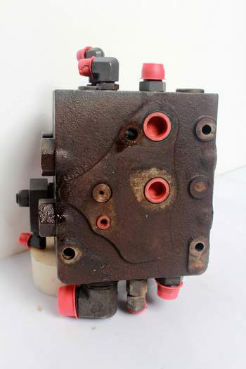 salg af Massey Ferguson 7618  Hydraulic trailer brake valve