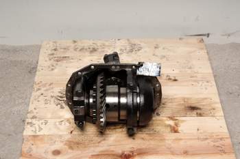 salg af Massey Ferguson 7618  Front axle differential