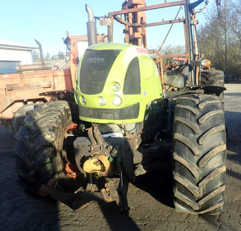 salg af Claas Arion 640 traktor