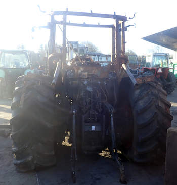 salg af Claas Arion 640 traktor