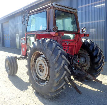 salg af Massey Ferguson 590 traktor