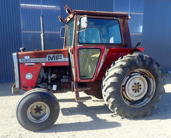 salg af Massey Ferguson 590 traktor