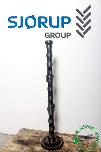 John Deere 7800  Camshaft