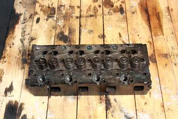 salg af Schaeffer 460  Cylinder Head