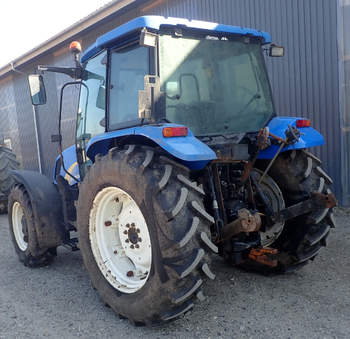 salg af New Holland TL90 A traktor